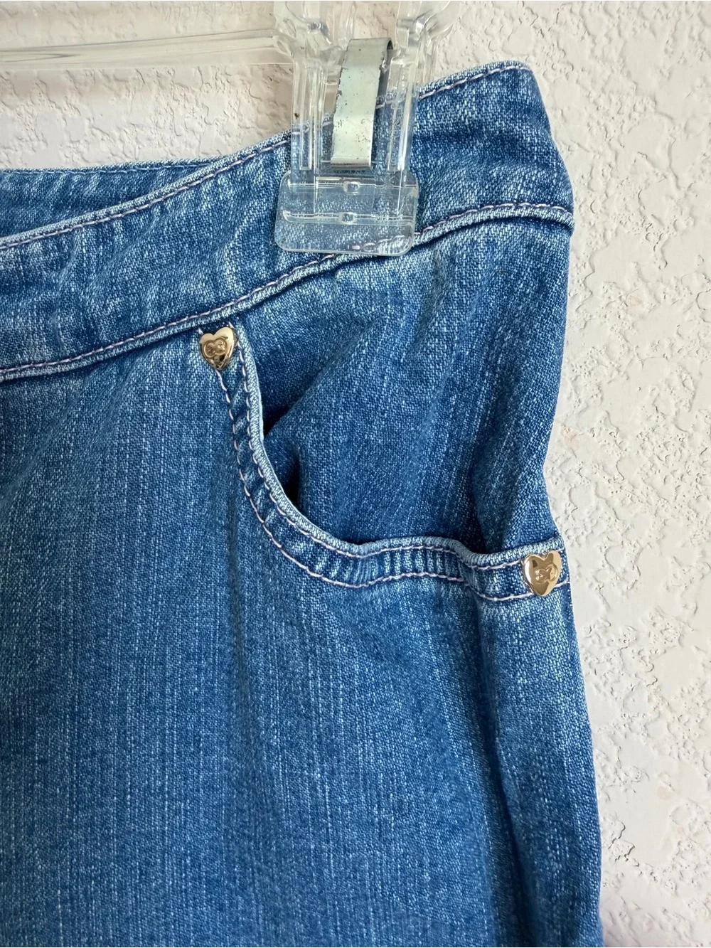 Escada Blue Denim Straight Jeans 36 US 6 Pink Leather Heart Patch Bow Ankle - Picture 7 of 14